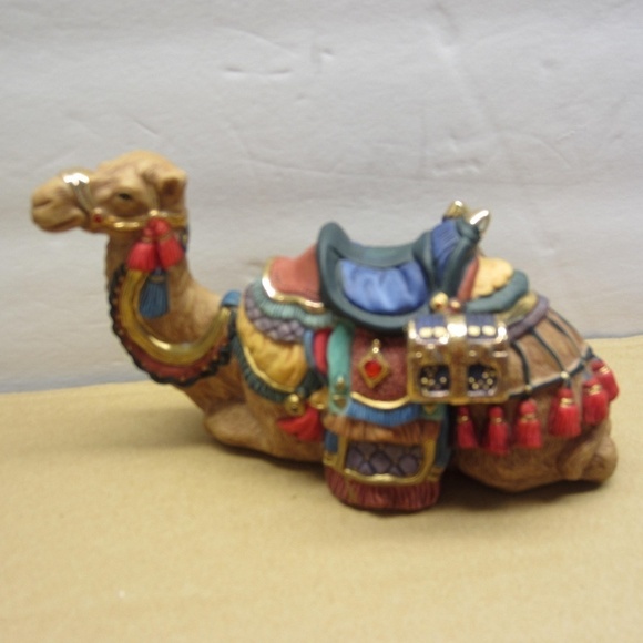 Camel Replacement - Kirkland Signature Nativity Set(13) Costco Christmas Holiday - Picture 2 of 10